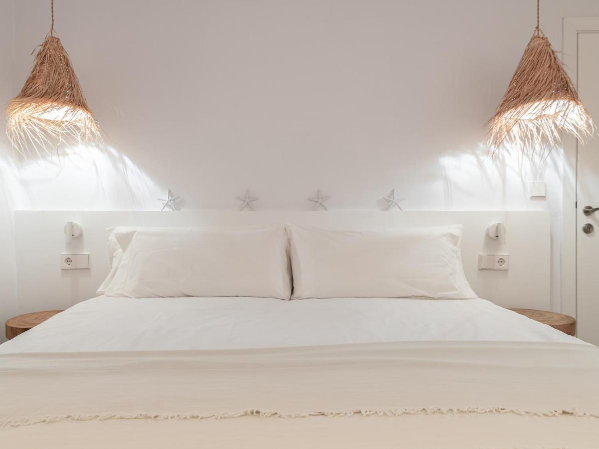 S'Enclova Petit Hotel 休达德亚 外观 照片