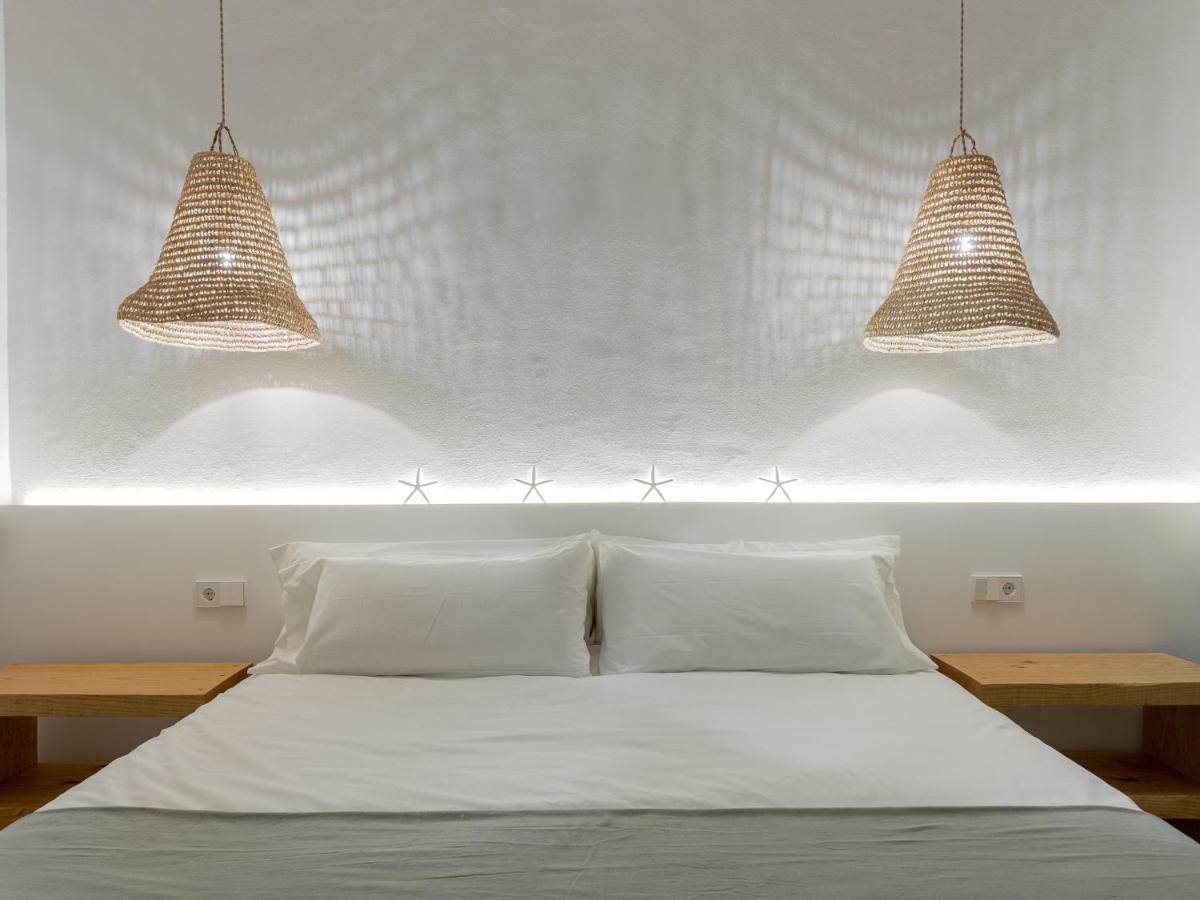 S'Enclova Petit Hotel 休达德亚 外观 照片