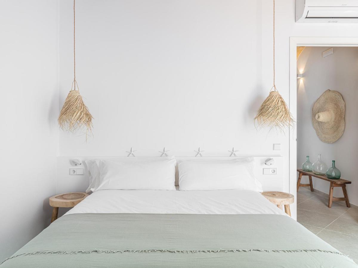 S'Enclova Petit Hotel 休达德亚 外观 照片